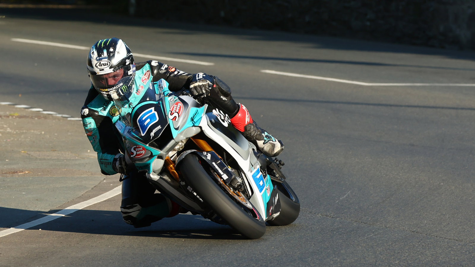 Balapan Isle of Man TT 2023 Tertunda Kecelakaan Lalu Lintas
